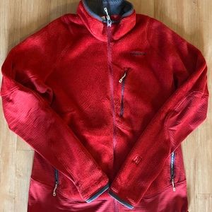 Red Patagonia half Zip